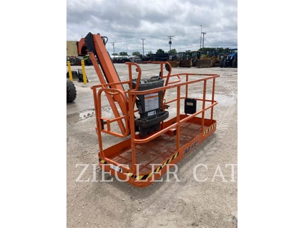 JLG 460SJ Nacele cu brat articulat