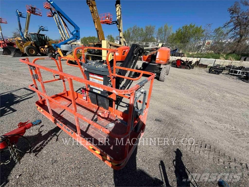 JLG 460SJ SP Nacele cu brat articulat