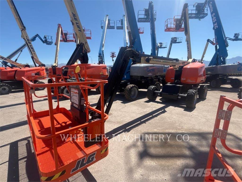 JLG 460SJ SP Nacele cu brat articulat