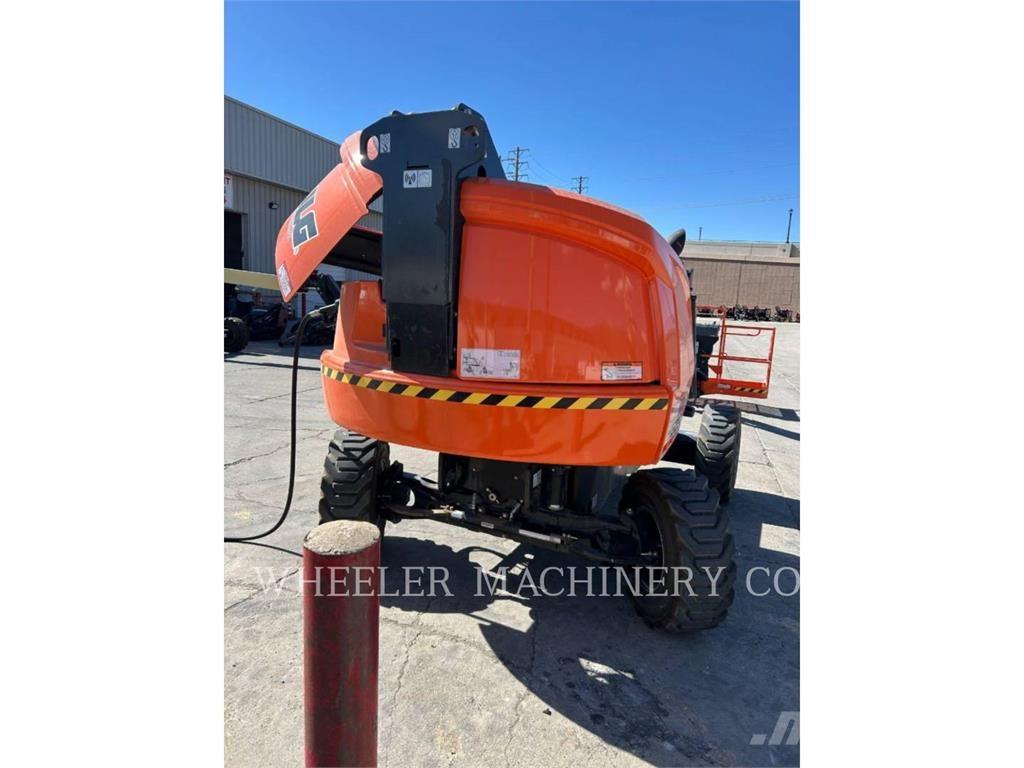 JLG 460SJ SP Nacele cu brat articulat