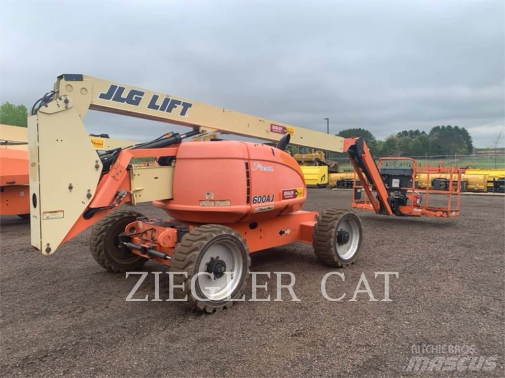JLG 600AJ Nacele cu brat articulat