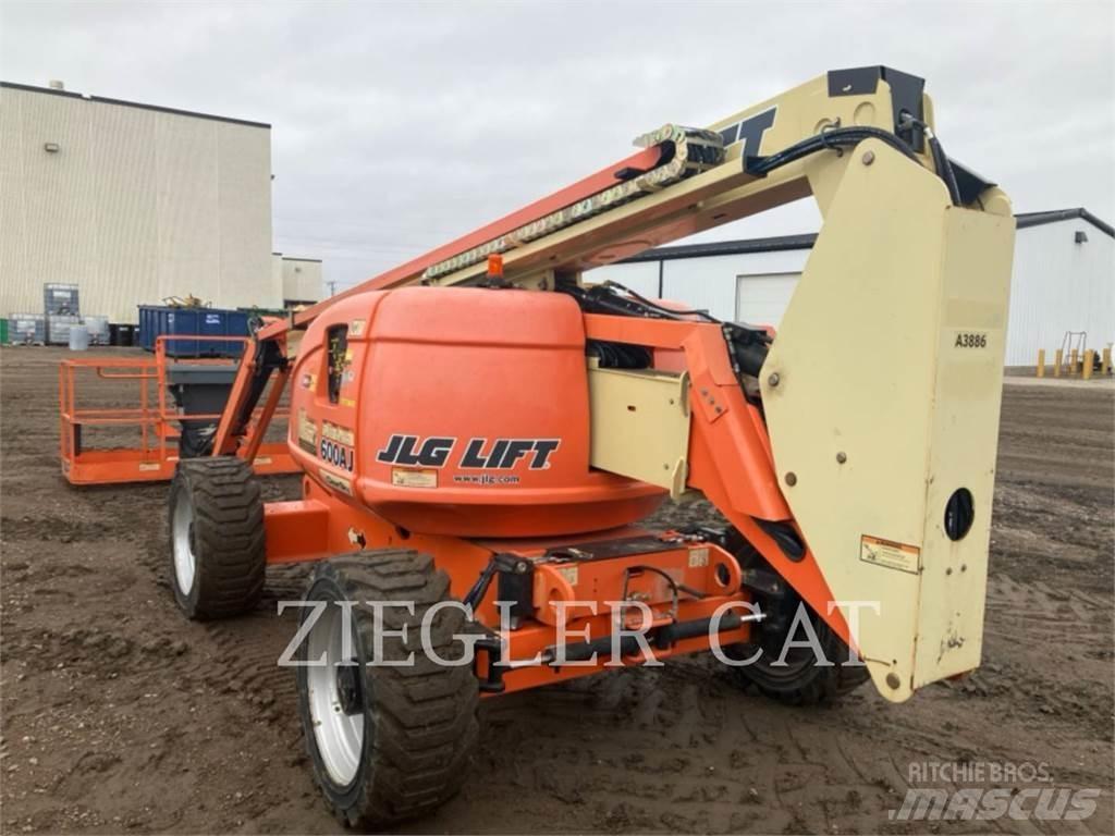 JLG 600AJ Nacele cu brat articulat