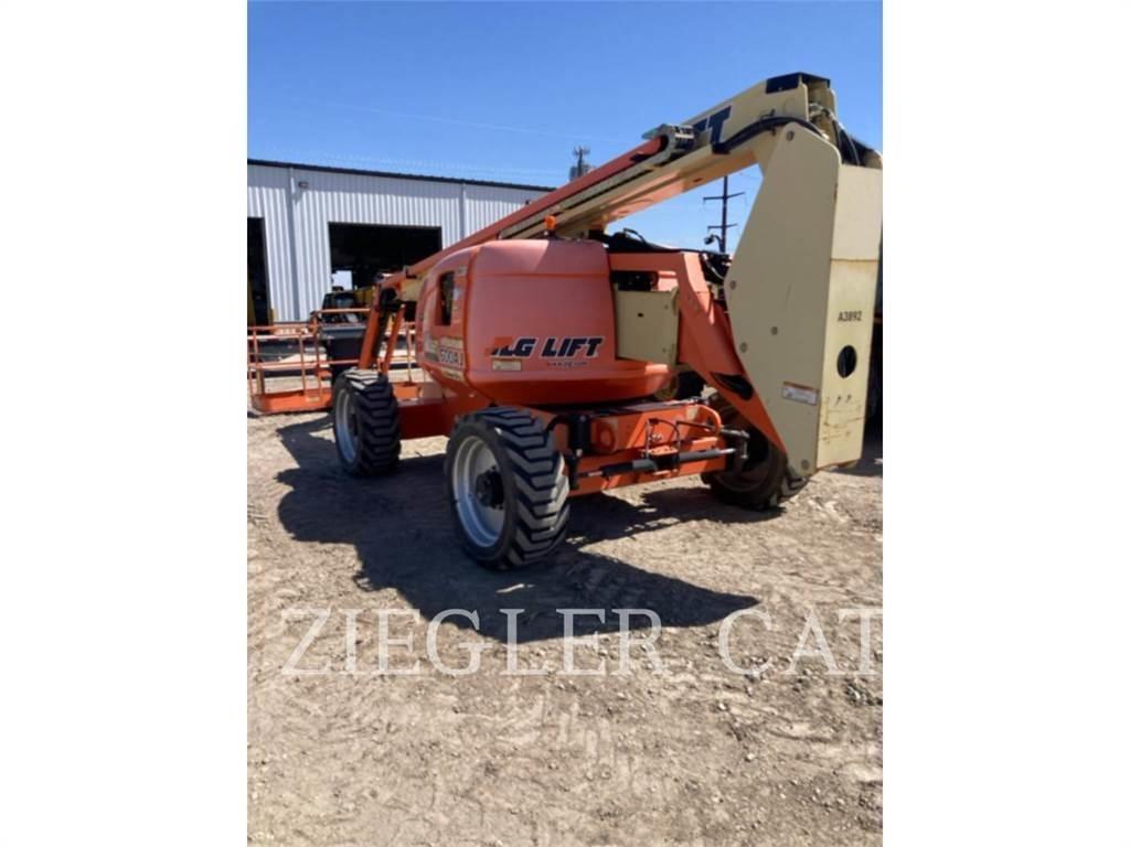 JLG 600AJ Nacele cu brat articulat