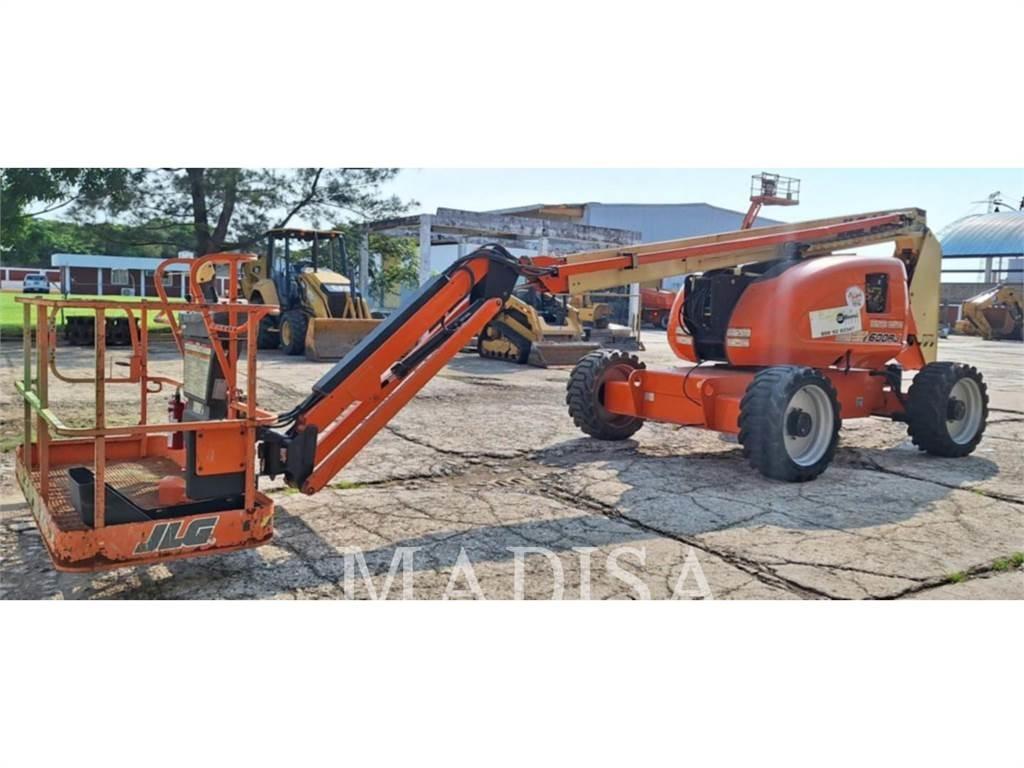 JLG 600AJ Nacele cu brat articulat