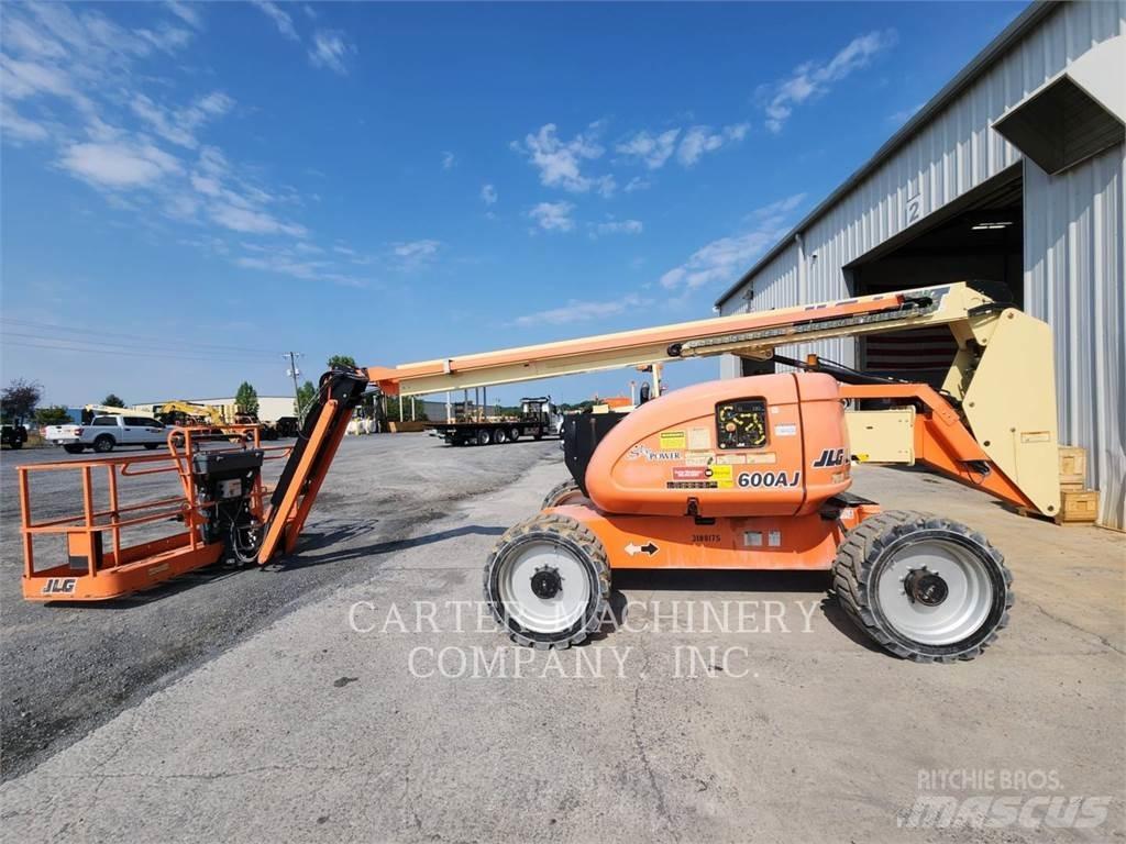 JLG 600AJ Nacele cu brat articulat