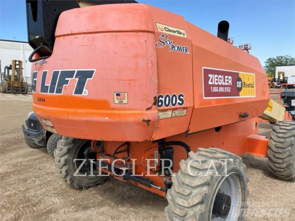 JLG 600S Nacele cu brat articulat