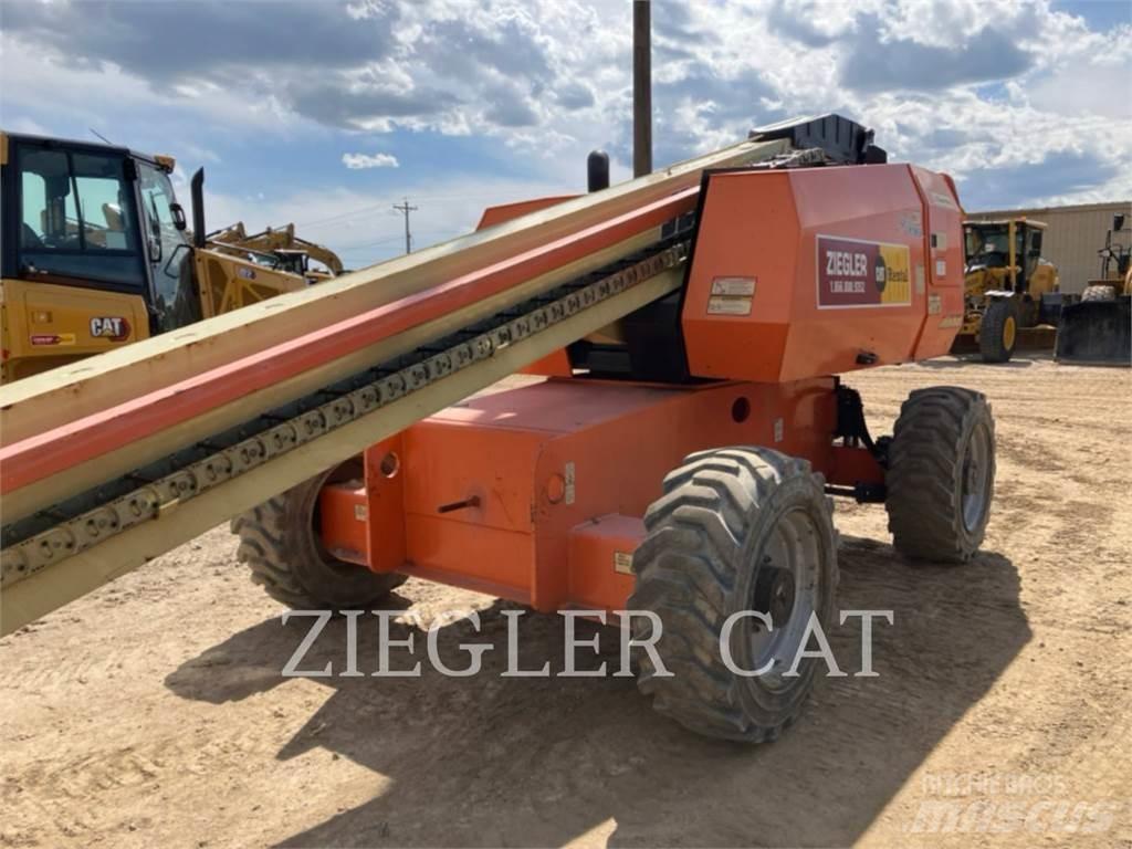 JLG 600S Nacele cu brat articulat