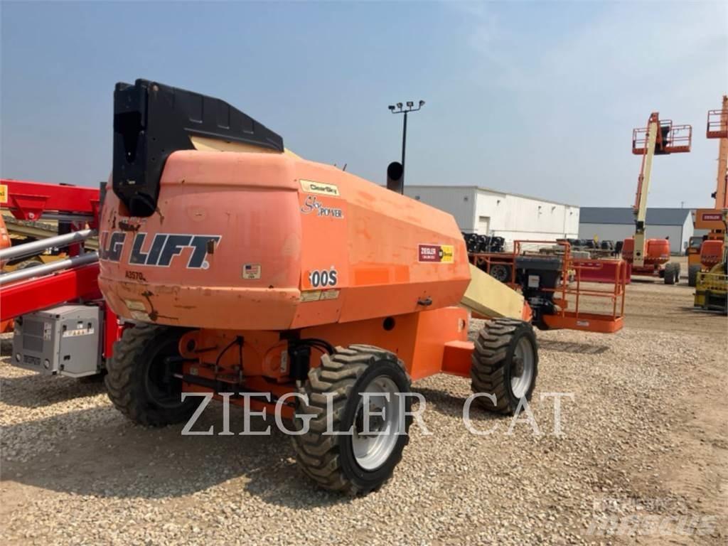 JLG 600S Nacele cu brat articulat