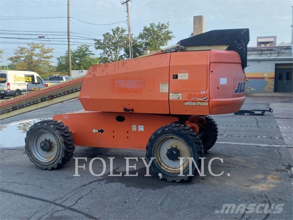 JLG 600S Nacele cu brat articulat