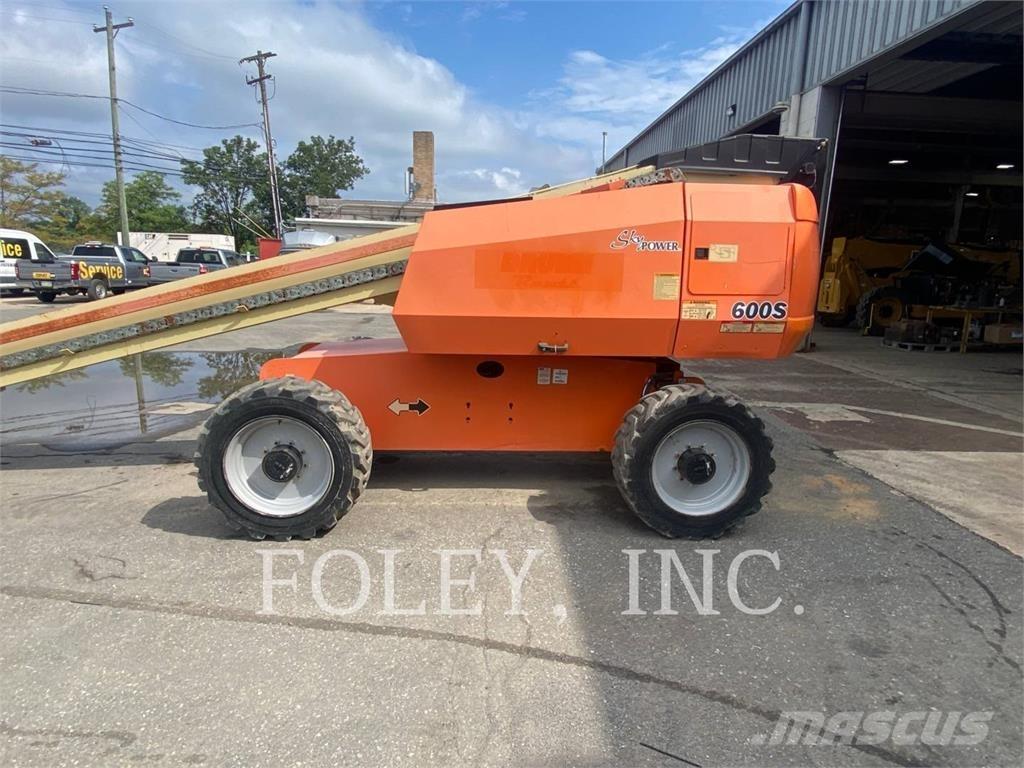 JLG 600S Nacele cu brat articulat
