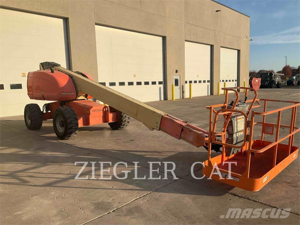 JLG 600S Nacele cu brat articulat