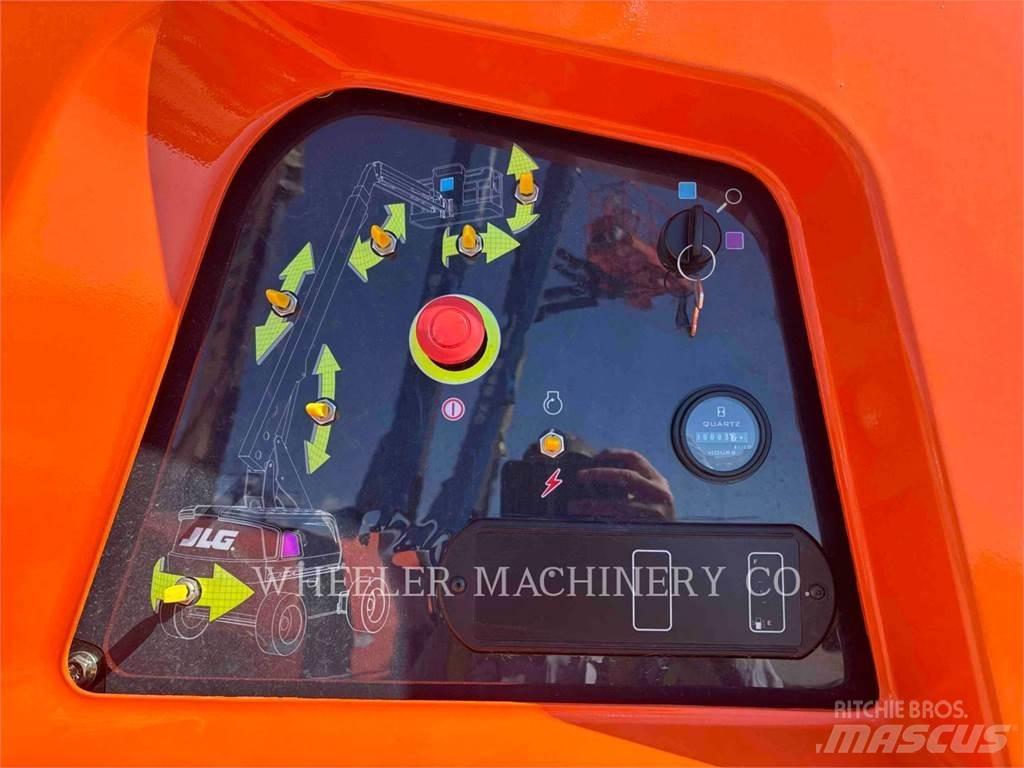 JLG 660SJ Nacele cu brat articulat