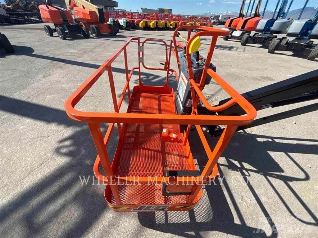 JLG 660SJ Nacele cu brat articulat
