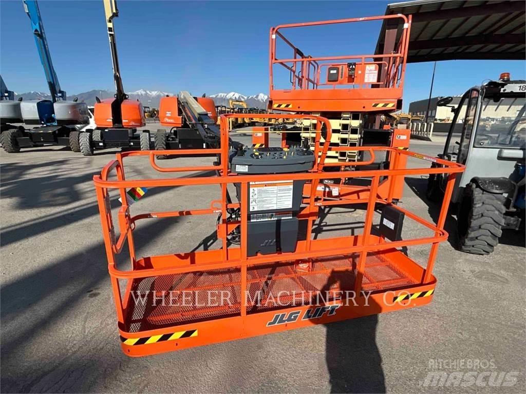 JLG 660SJ Nacele cu brat articulat