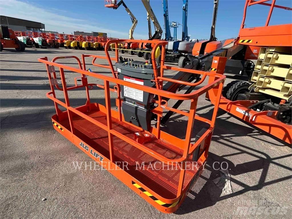 JLG 660SJ Nacele cu brat articulat