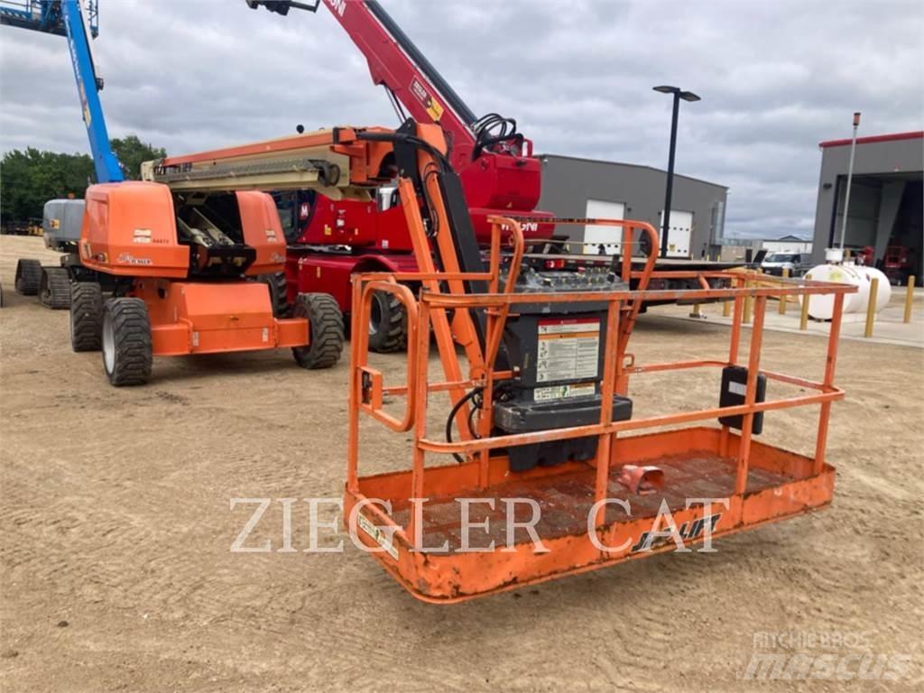 JLG 660SJ Nacele cu brat articulat