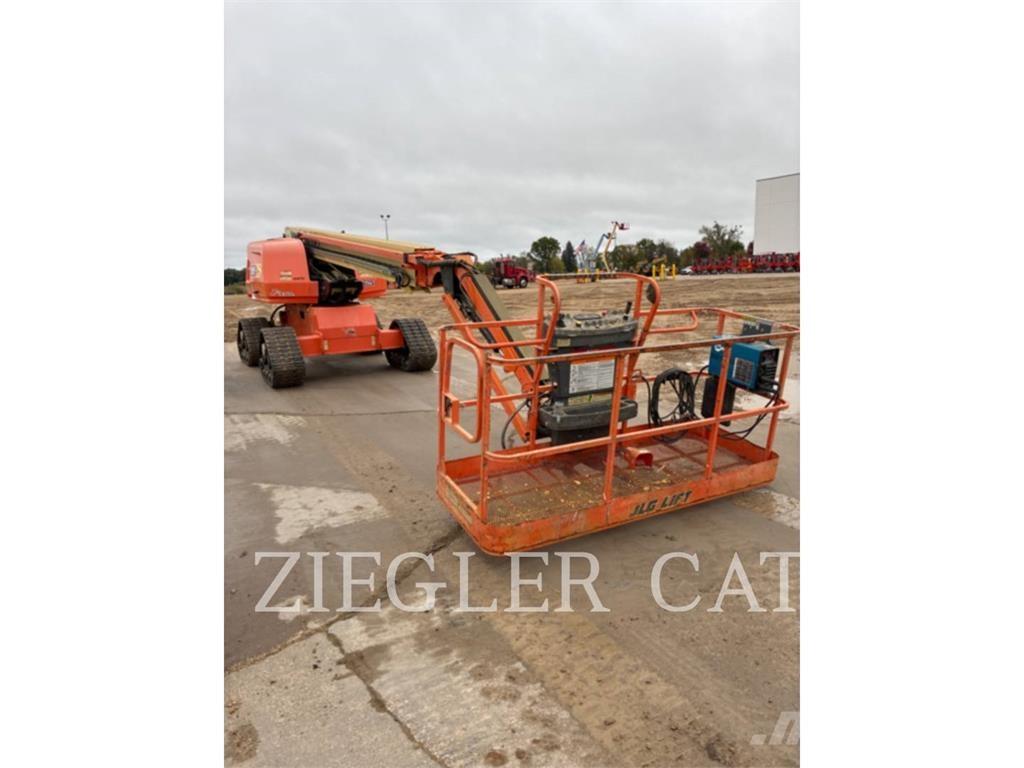 JLG 660SJ Nacele cu brat articulat