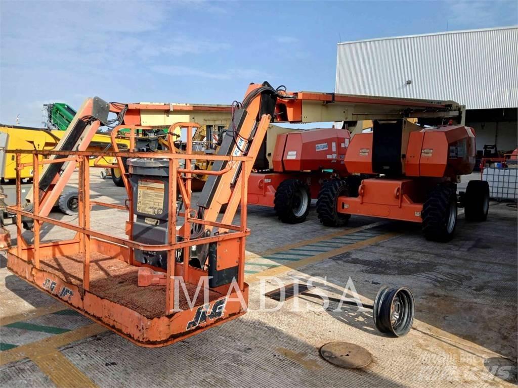 JLG 800 AJ Nacele cu brat articulat