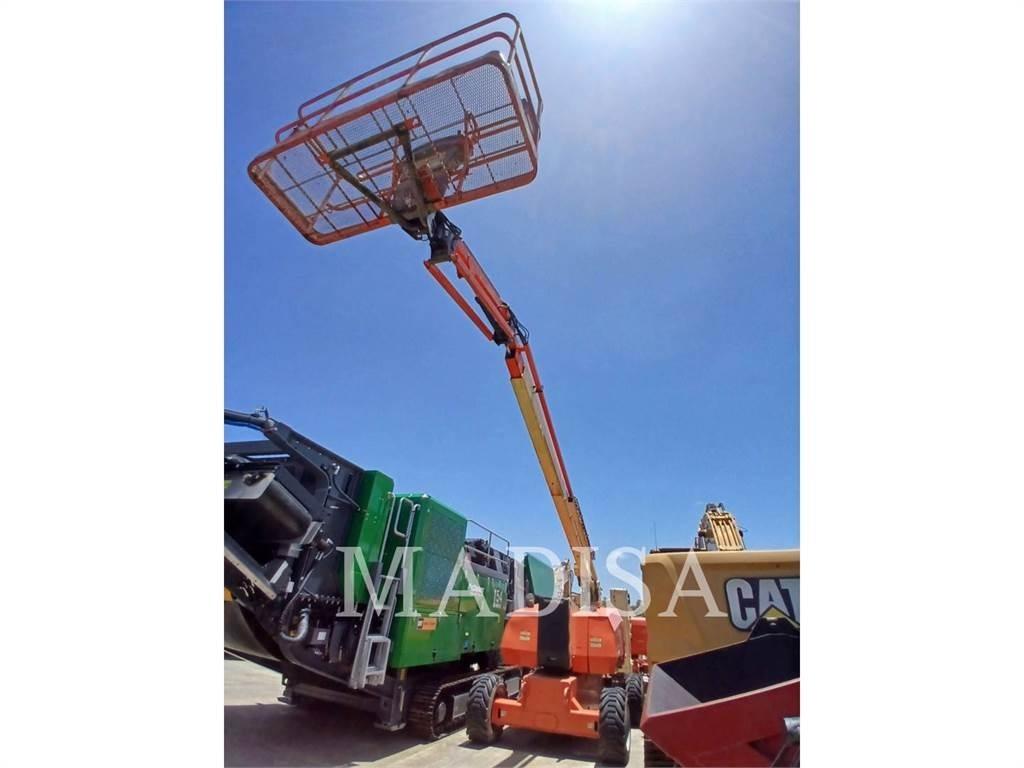 JLG 800 AJ Nacele cu brat articulat