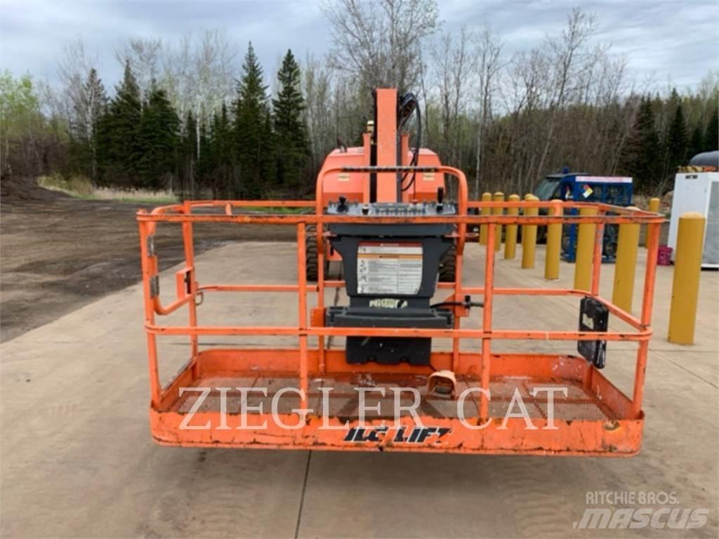 JLG 800AJ Nacele cu brat articulat