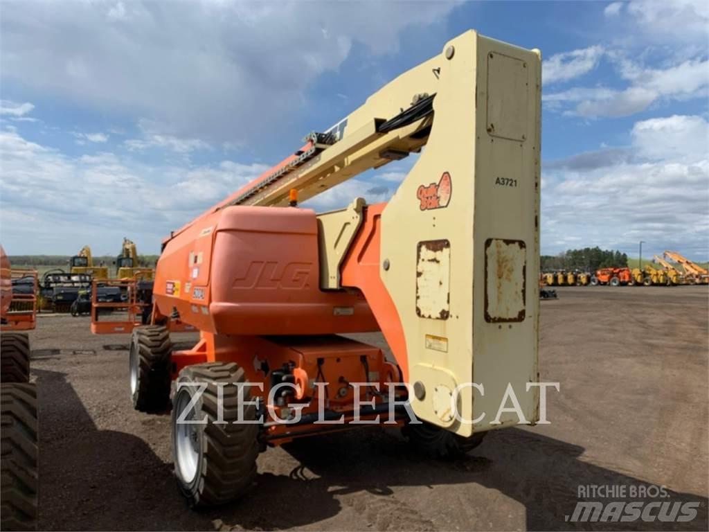 JLG 800AJ Nacele cu brat articulat