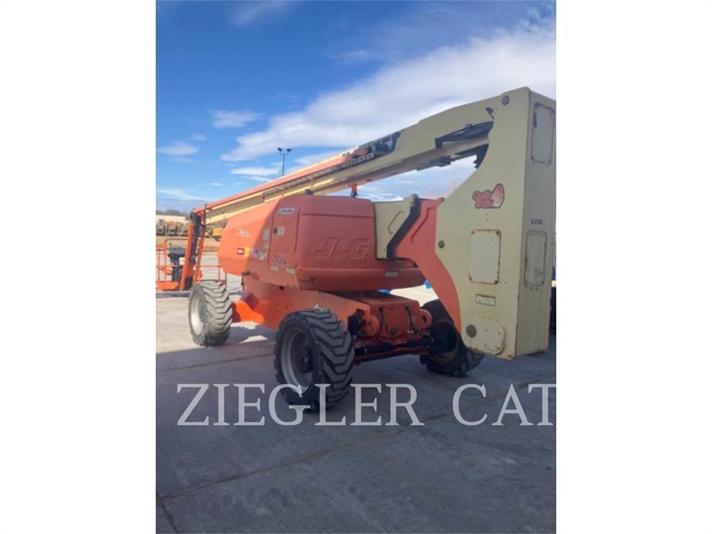 JLG 800AJ Nacele cu brat articulat