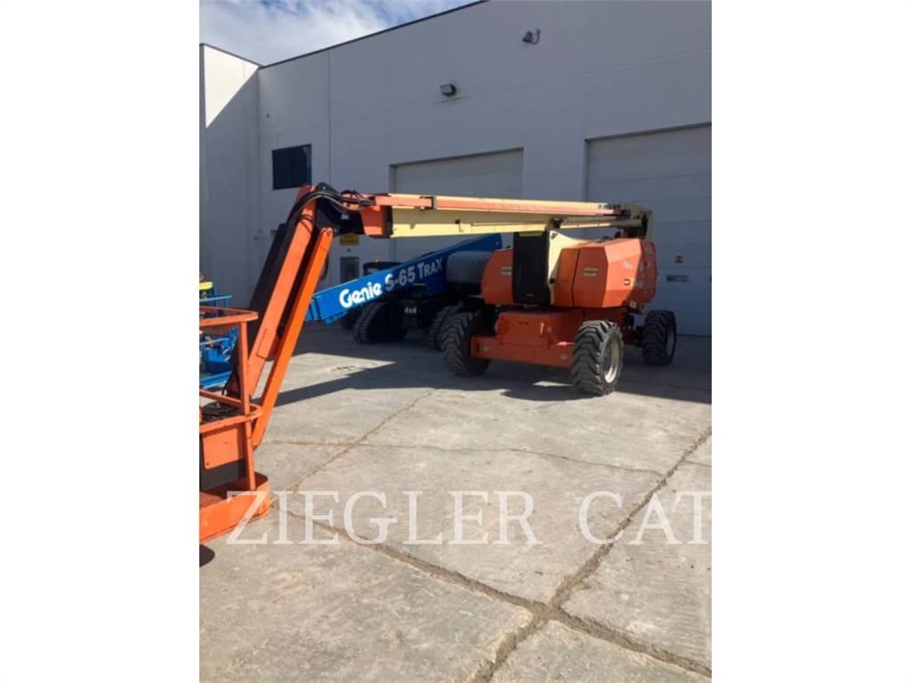 JLG 800AJ Nacele cu brat articulat