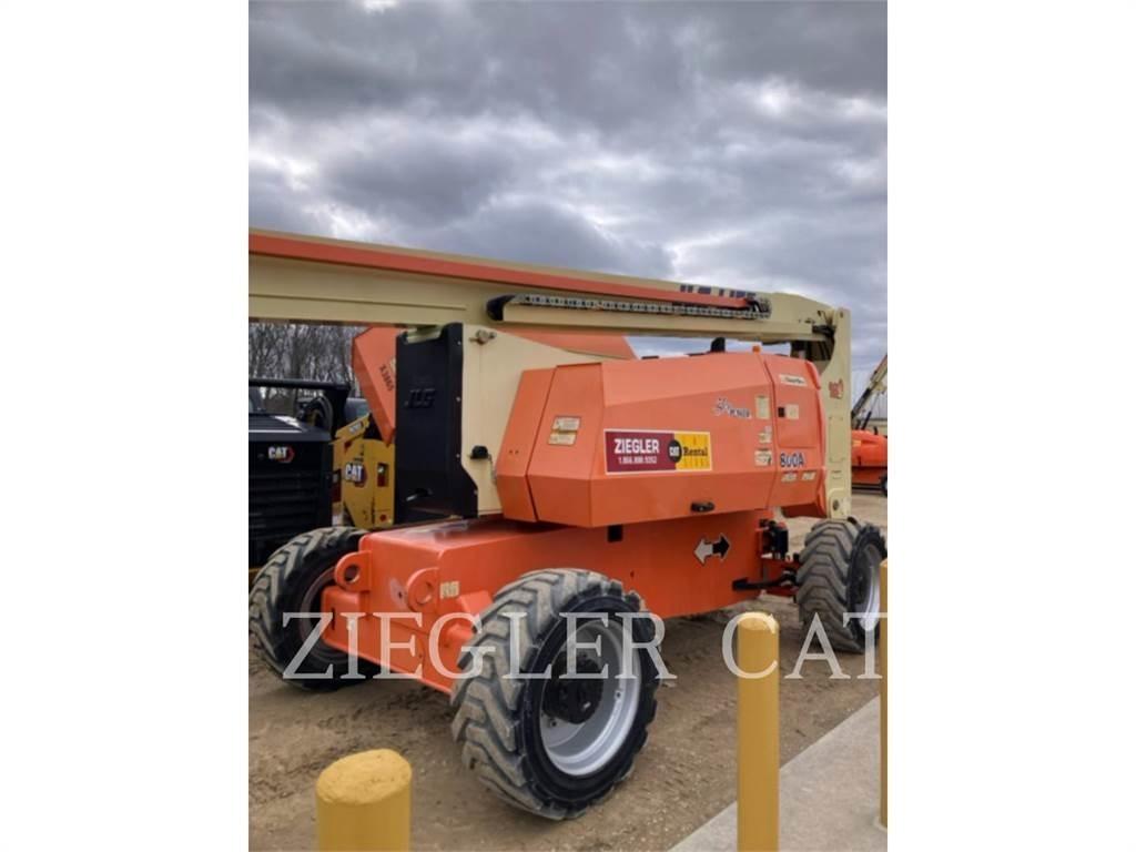 JLG 800AJ Nacele cu brat articulat