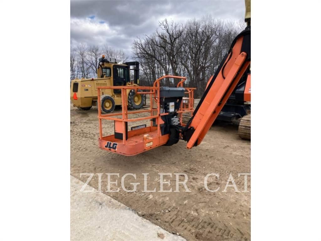 JLG 800AJ Nacele cu brat articulat