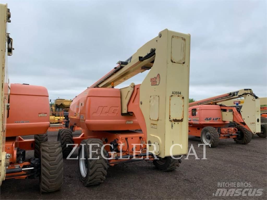 JLG 800AJ Nacele cu brat articulat