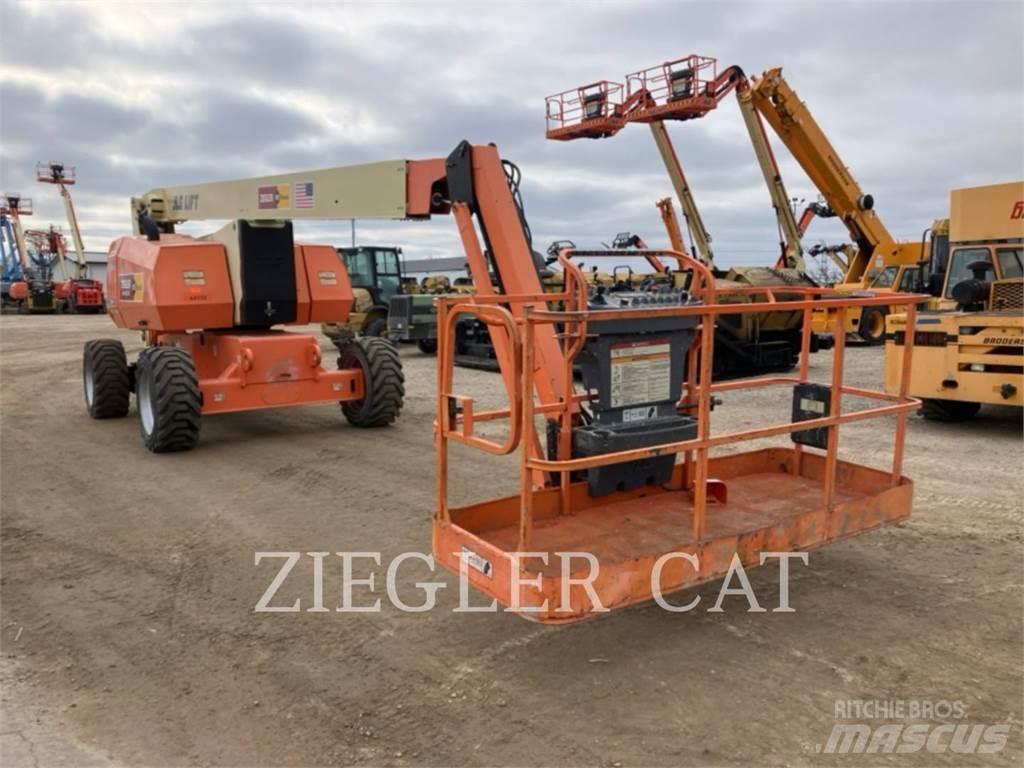 JLG 800AJ Nacele cu brat articulat