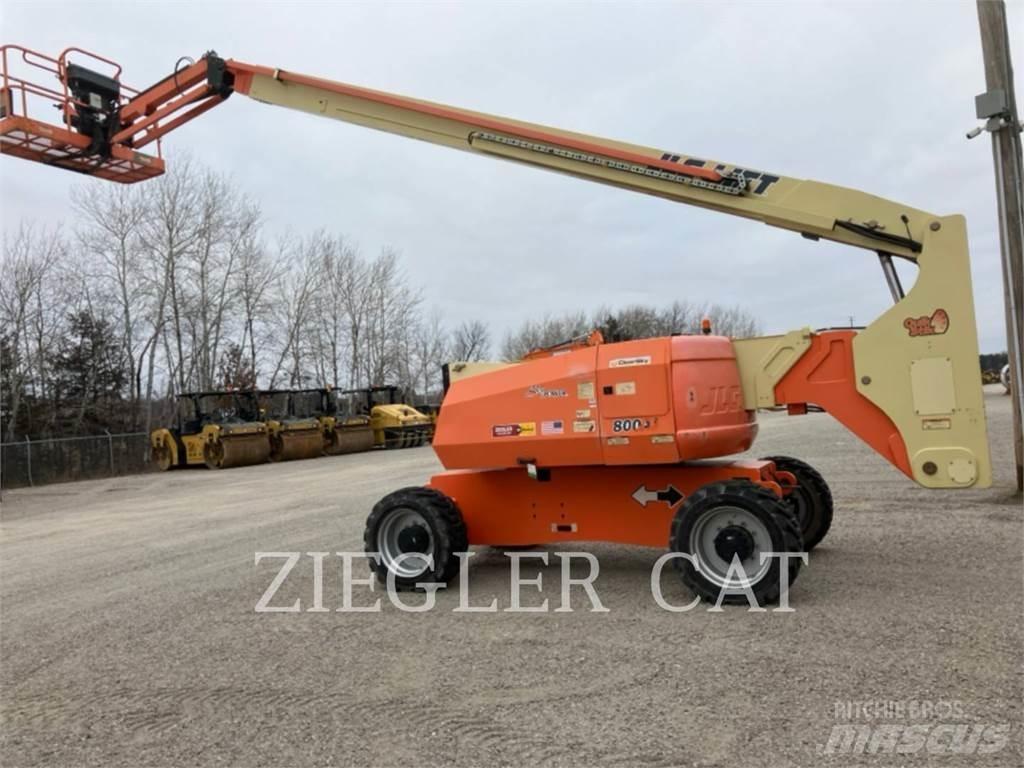 JLG 800AJ Nacele cu brat articulat