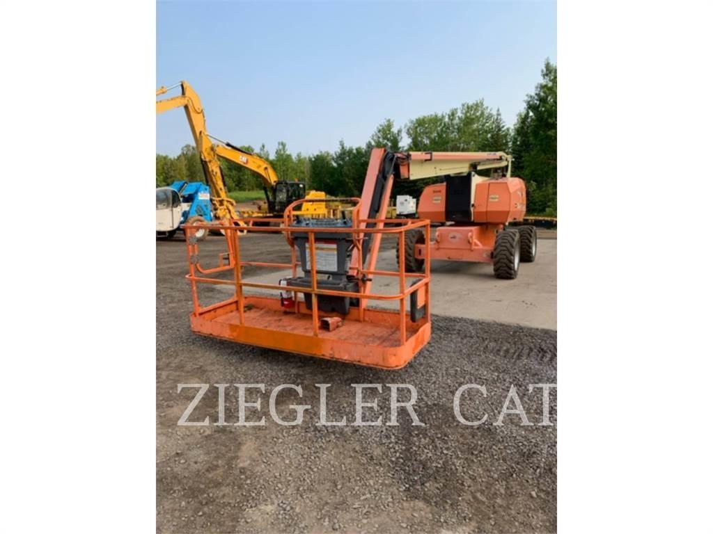 JLG 800AJ Nacele cu brat articulat