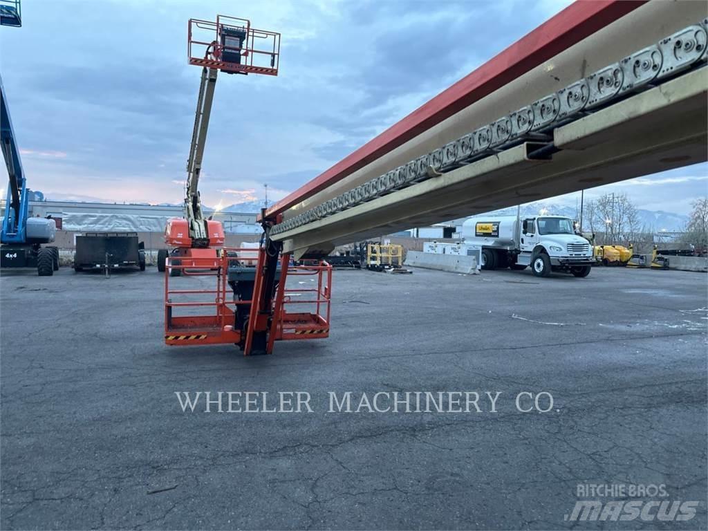 JLG 860SJ Nacele cu brat articulat
