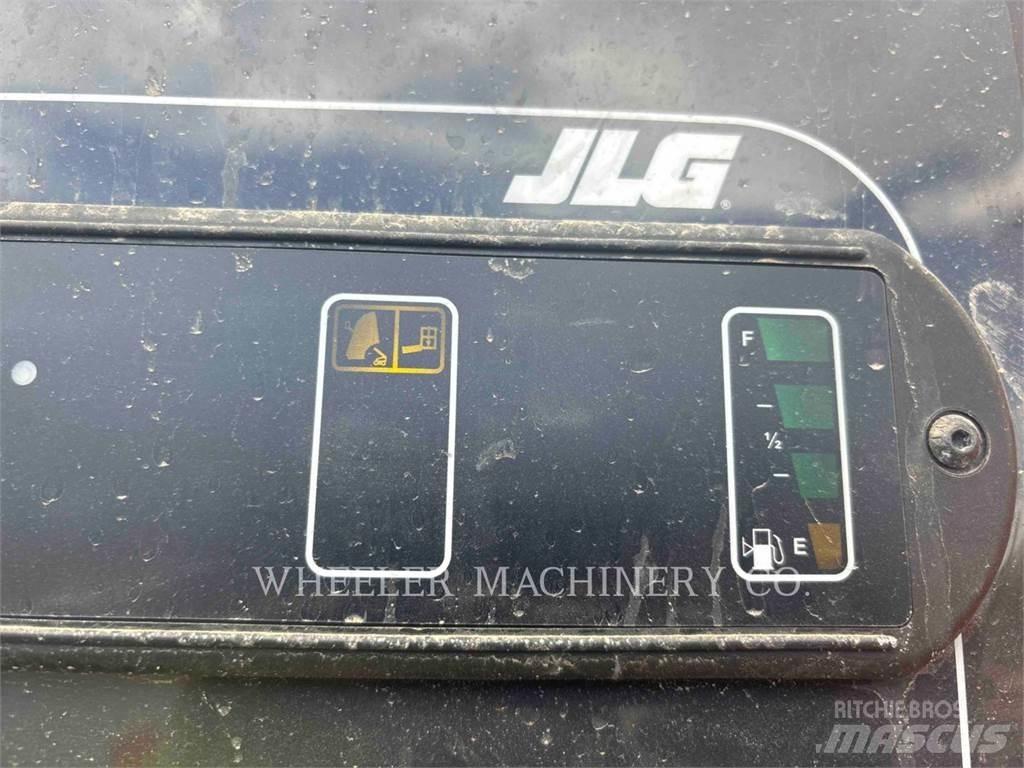 JLG 860SJ Nacele cu brat articulat
