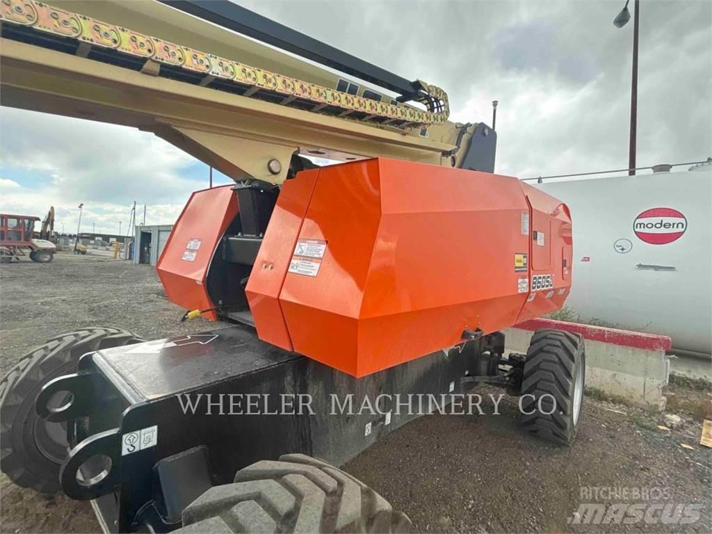 JLG 860SJ Nacele cu brat articulat