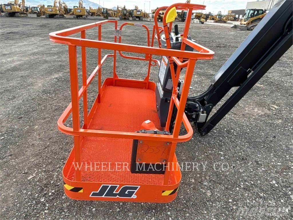 JLG 860SJ Nacele cu brat articulat