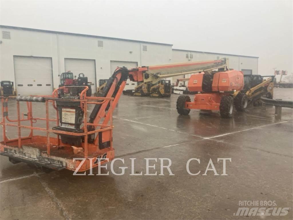 JLG 860SJ Nacele cu brat articulat