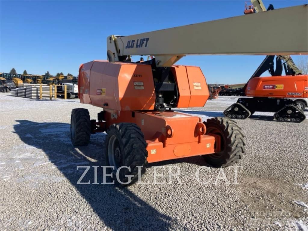 JLG 860SJ Nacele cu brat articulat