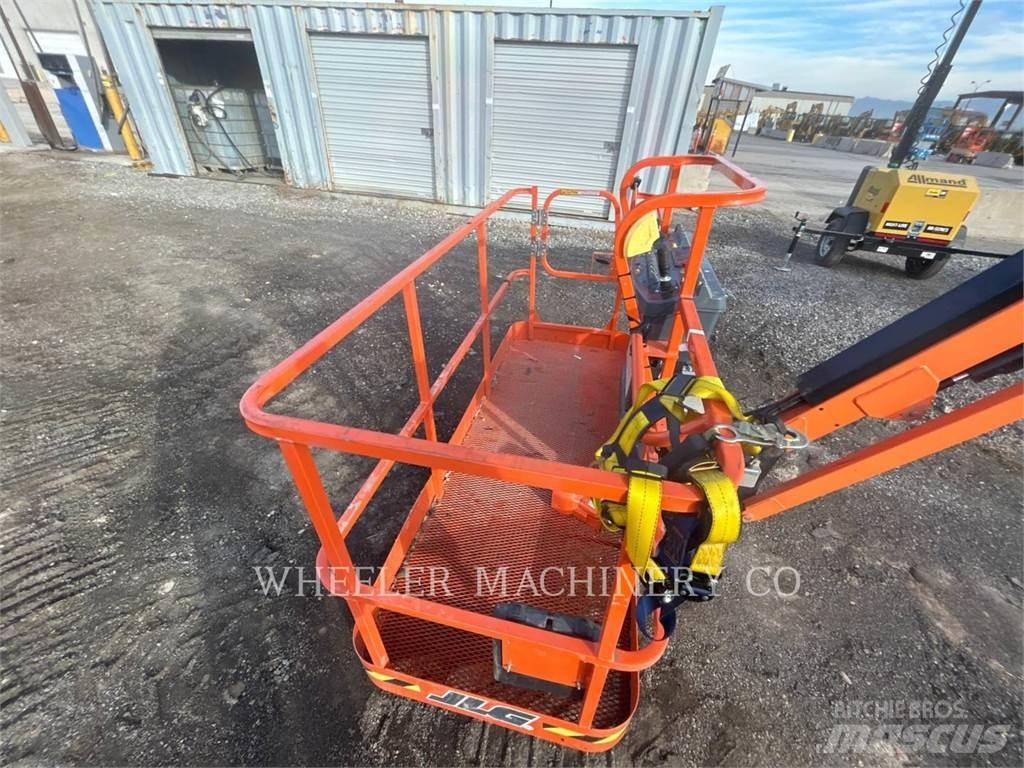 JLG 860SJ SP Nacele cu brat articulat