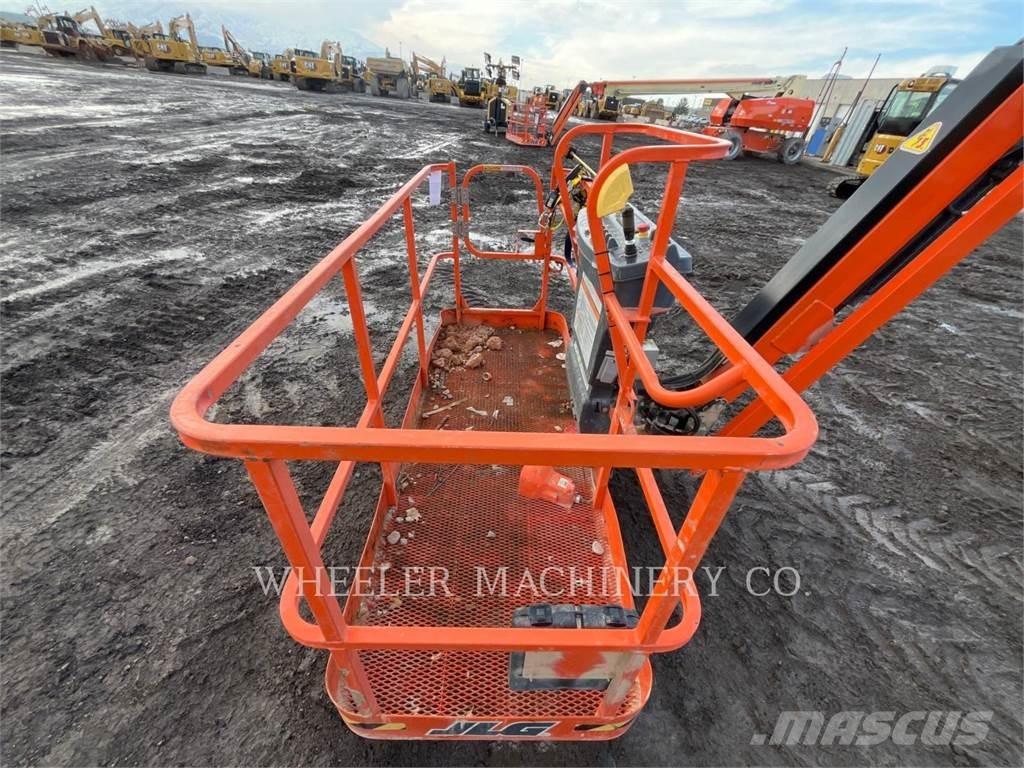 JLG 860SJ SP Nacele cu brat articulat