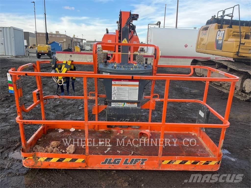 JLG 860SJ SP Nacele cu brat articulat