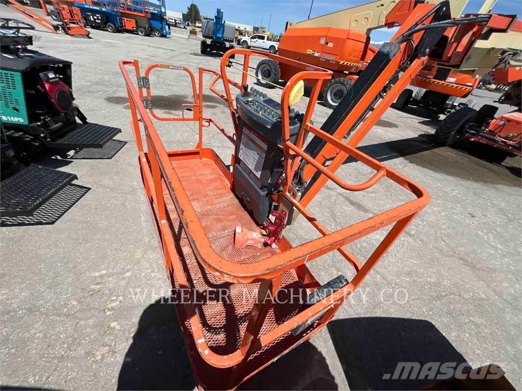 JLG 860SJ SP Nacele cu brat articulat