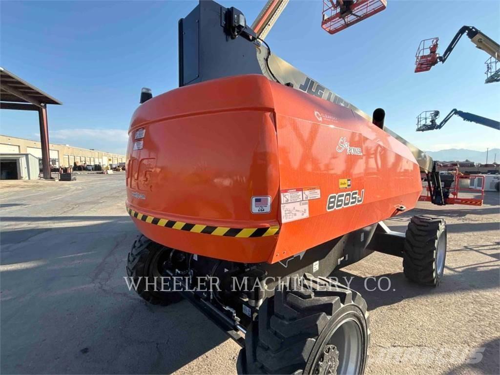 JLG 860SJ SP Nacele cu brat articulat