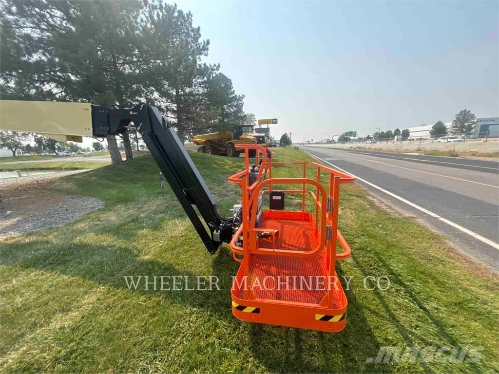 JLG 860SJ SP Nacele cu brat articulat