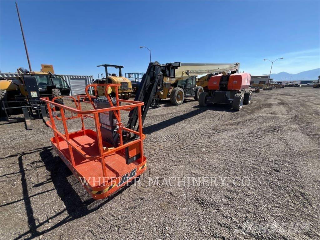 JLG 860SJ SP Nacele cu brat articulat