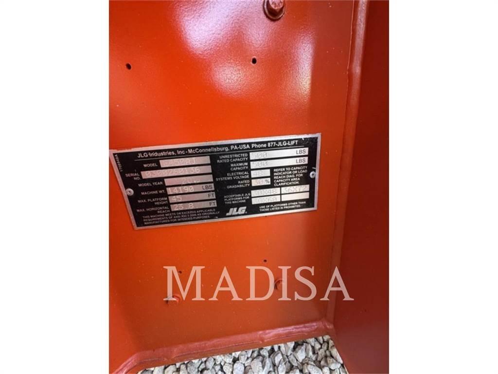 JLG E450AJ Nacele cu brat articulat