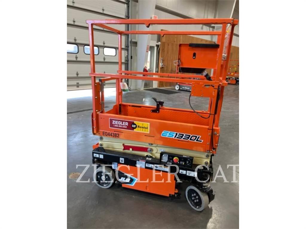JLG ES1330L Platforme foarfeca