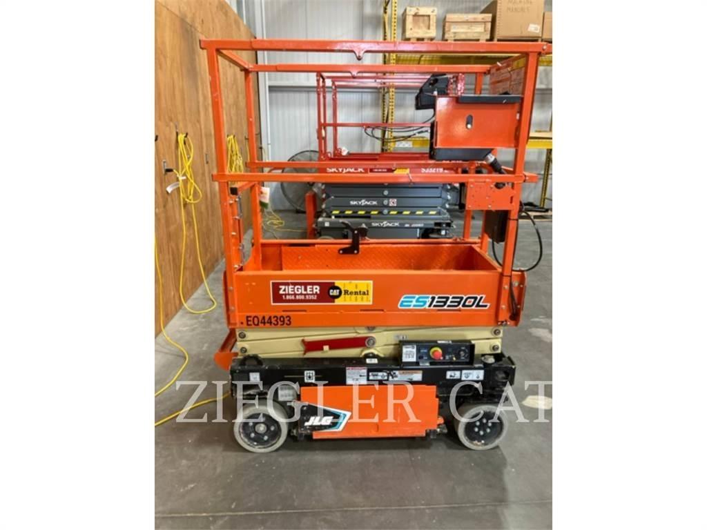 JLG ES1330L Platforme foarfeca