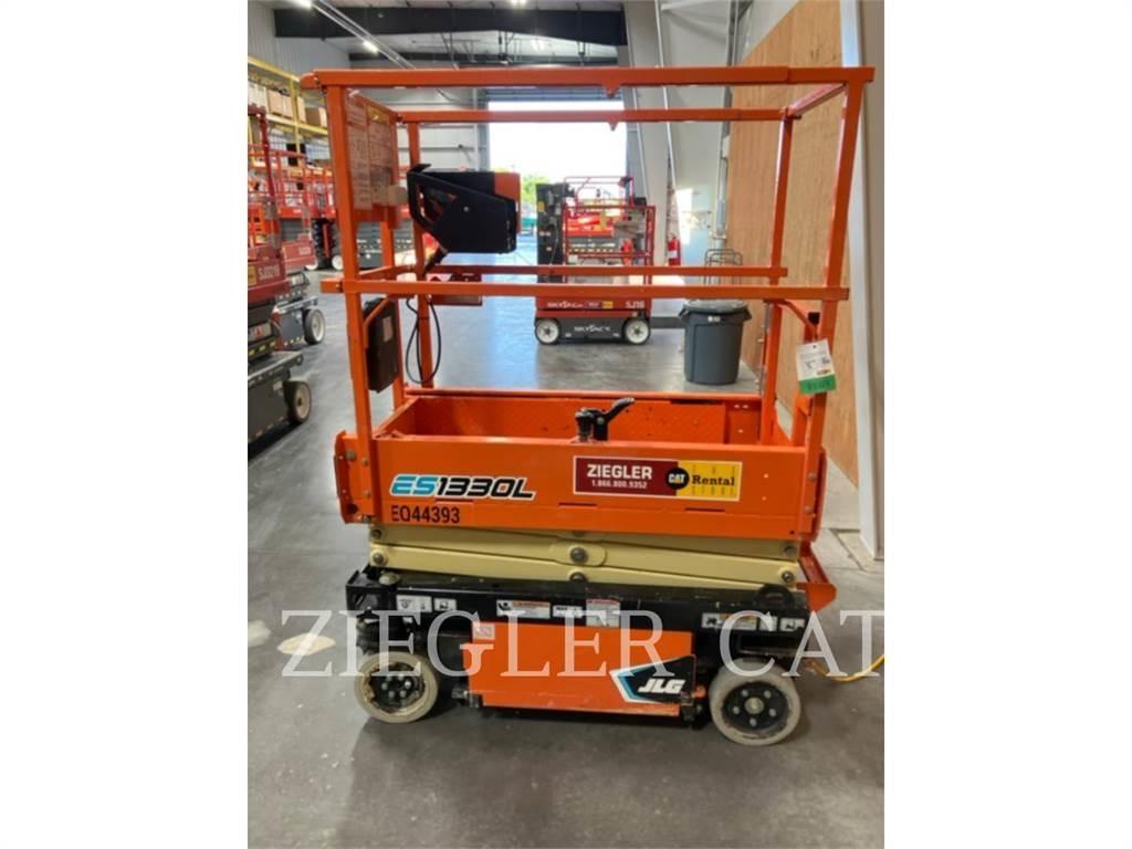 JLG ES1330L Platforme foarfeca